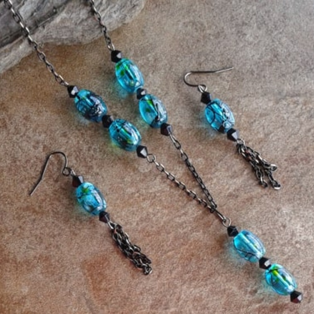 Necklace And Earring Set - Picture 1 of 4